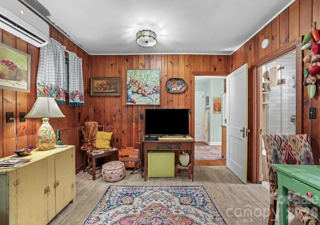 Photo 4 of Single family home for sale at 180 Valley Ln, Bryson City, NC 28713 | MLS# 4203621 | Listing updated on 2026-10-19