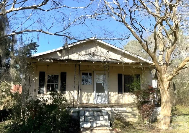 Photo 2 of Single family home for sale at 32 Tell Davidson Rd, Chesterfield, SC 29709 | MLS# 4210125 | Listing updated on 2026-10-13