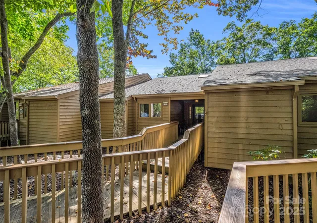 4th image of 155 Quail Cvs Rd, Lake Lure, NC 28746