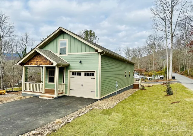 4th image of 308 Ninth St, Black Mountain, NC 28711 | MLS# 4210597