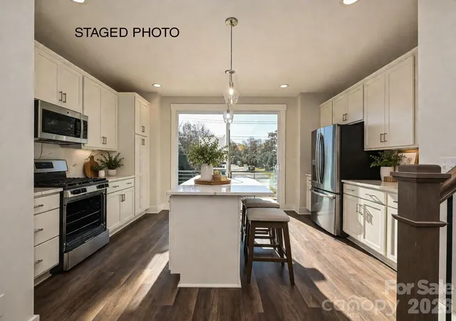 2nd image of 1229 E 34th St #CSW0421, Charlotte, NC 28205 | MLS# 4211272