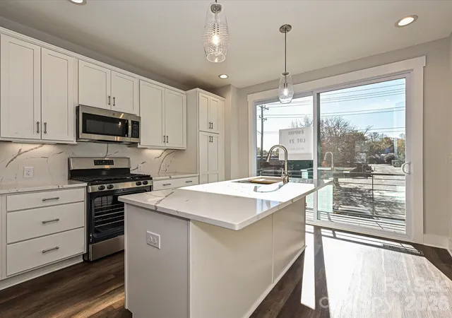 4th image of 1229 E 34Th St #CSW0421, Charlotte, NC 28205 | MLS# 4211272