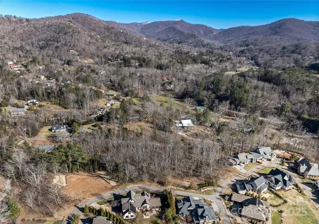 2nd image of 7 Kiftsgate Ct #15, Asheville, NC 28804 | MLS# 4212715