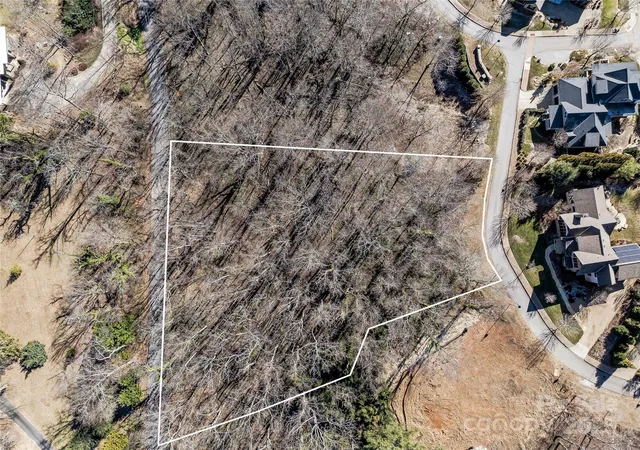 5th image of 7 Kiftsgate Ct #15, Asheville, NC 28804 | MLS# 4212715