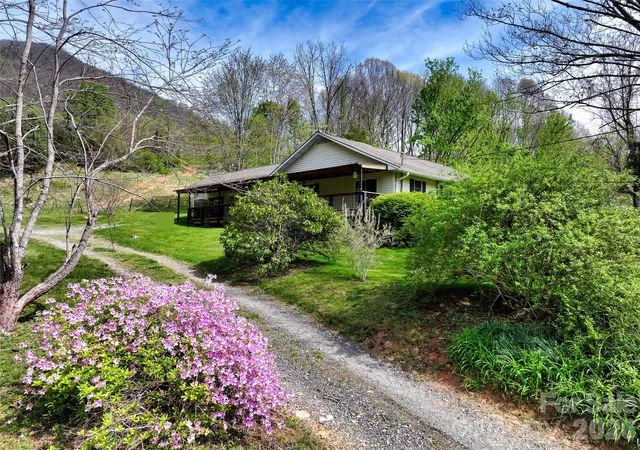 Homes for sale in Leicester, NC | 1567 Newfound Rd, Leicester, NC 28748 | MLS# 4214973