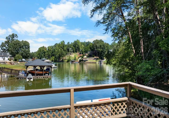 3rd image of 3910 6Th St Nw, Hickory, NC 28601 | MLS# 4216822