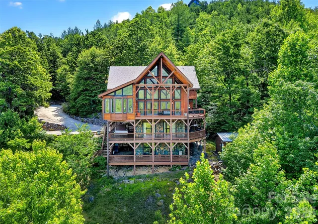 Photo 3 of Single family home for sale at 60 E Valley View Dr, Marion, NC 28752 | MLS# 4217189 | Listing updated on 2026-08-10
