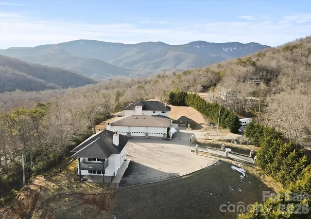Photo 3 of Single family home for sale at 151 Pine Ridge Rd, Burnsville, NC 28714 | MLS# 4217330 | Listing updated on 2026-04-28