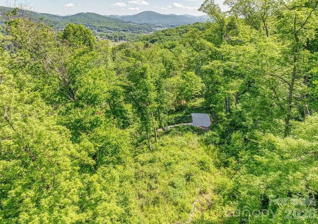 4th image of 93 Patchens Estate Rd #17, Waynesville, NC 28786 | MLS# 4218927