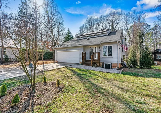 1st image of 3995 Burton Ln, Denver, NC 28037 | MLS# 4219369