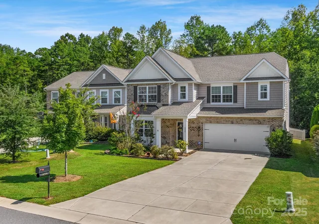 Photo 1 of Single family home for sale at 6029 Landry Ln, Fort Mill, SC 29707 | MLS# 4219915 | Listing updated on 2025-02-05