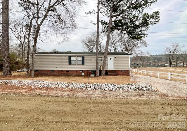 Homes for sale in Liberty Hill, SC | 2329 Dolan Ln, Liberty Hill, SC 29074 | MLS# 4220837