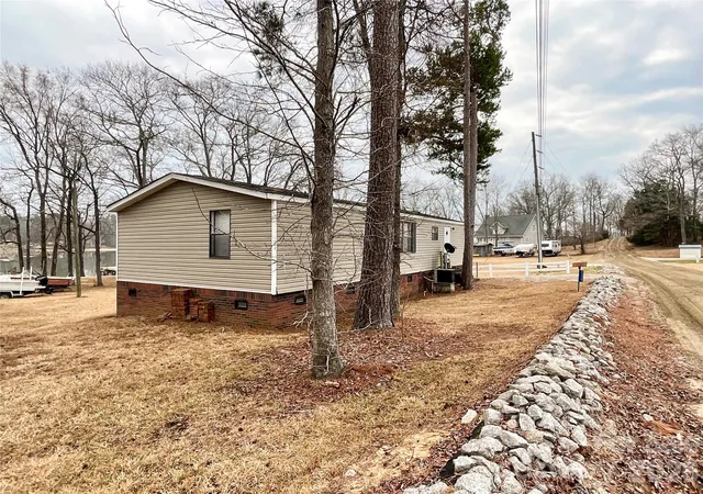 Homes for sale in Liberty Hill, SC | 2329 Dolan Ln, Liberty Hill, SC 29074 | MLS# 4220837