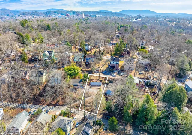 2nd image of 231 Westover Dr, Asheville, NC 28801 | MLS# 4221953