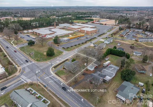 1st image of 816 South Point Rd, Belmont, NC 28012 | MLS# 4222826