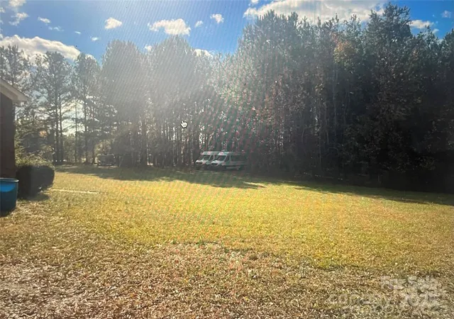 Photo 1 of Single family home for sale at 14818 Hooks Rd, Matthews, NC 28105 | MLS# 4224349 | Listing updated on 2026-08-31