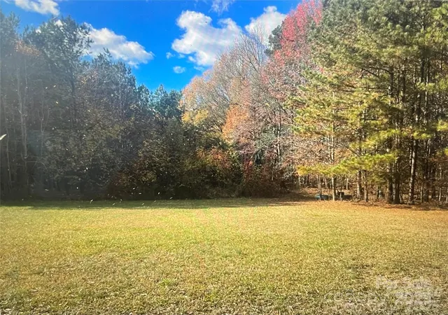 Photo 3 of Single family home for sale at 14818 Hooks Rd, Matthews, NC 28105 | MLS# 4224349 | Listing updated on 2026-08-31