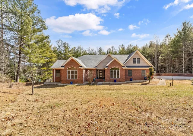 2nd image of 1441 Southpointe Dr #249, Morganton, NC 28655 | MLS# 4226820