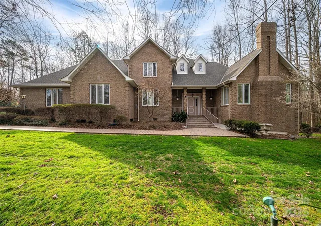 2nd image of 1816 Country Garden Dr, Shelby, NC 28150 | MLS# 4228610