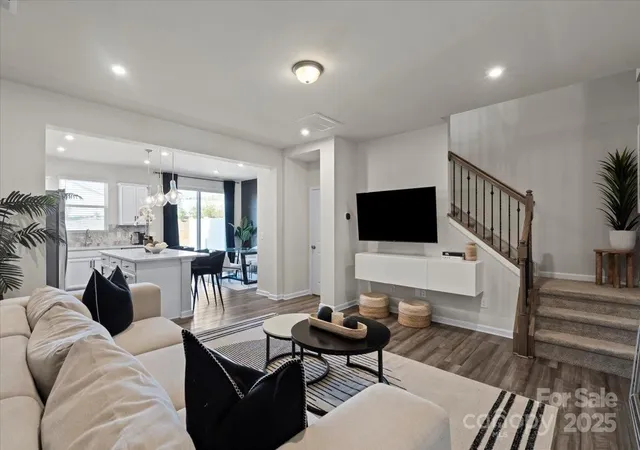 4th image of 9042 Northfield Crossing Dr, Charlotte, NC 28269 | MLS# 4232771