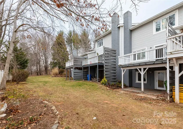 image of 22 Hollybrook Dr, Asheville, NC 28803