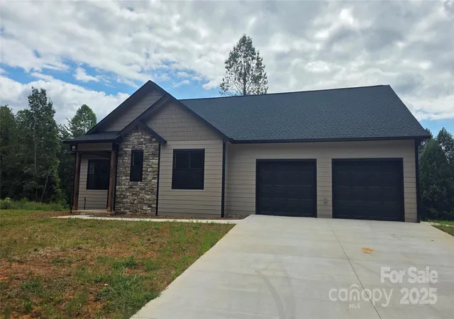 1st image of 1060 Hawksbill Dr, Morganton, NC 28655 | MLS# 4234147