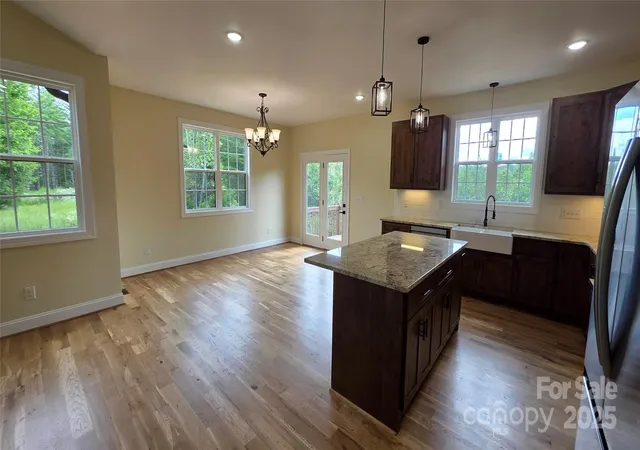 5th image of 1060 Hawksbill Dr, Morganton, NC 28655 | MLS# 4234147