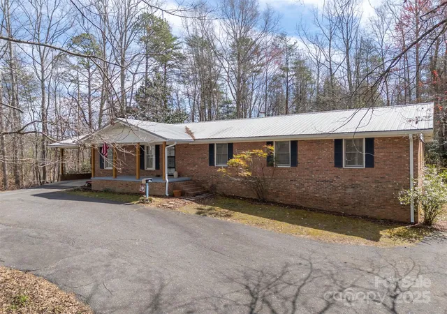 Photo 1 of Single family home for sale at 582 County Line Rd, Rutherfordton, NC 28139 | MLS# 4235377 | Listing updated on 2026-09-15