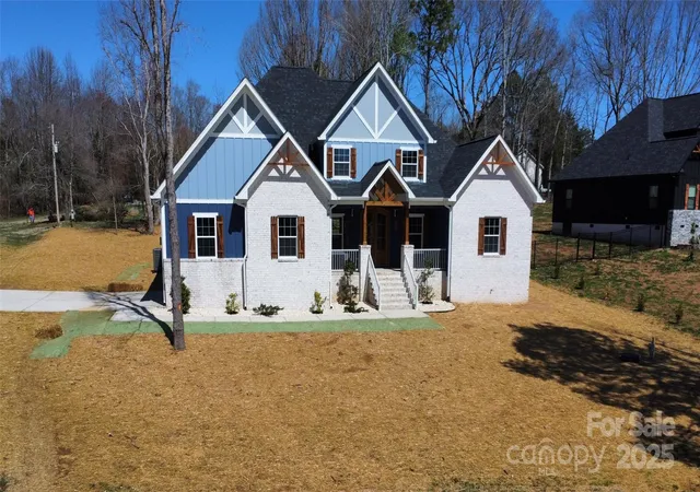 3rd image of 167 Harbor Point Dr, Cherryville, NC 28021 | MLS# 4235437