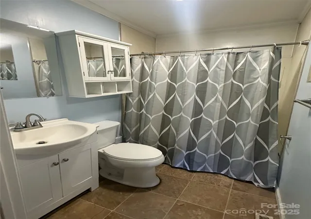 Photo 2 of Single family home for sale at 514 W Blume St, Landis, NC 28088 | MLS# 4238445 | Listing updated on 2026-04-15