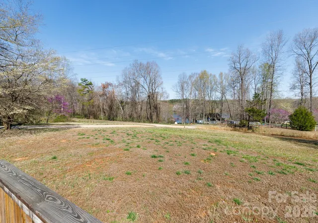 Homes for sale in York, SC | 348 John Thrift Rd, York, SC 29745 | MLS# 4239130