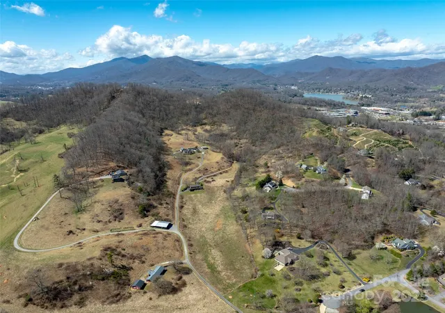 12th image of 99999 Belmont Dr, Clyde, NC 28721 | MLS# 4239995