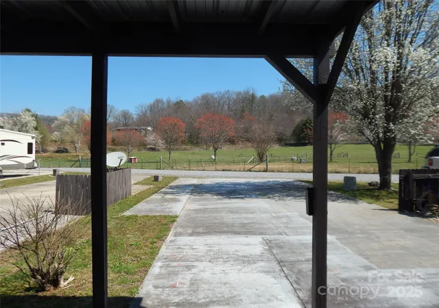 Homes for sale in Sylva, NC | 50 Timber Leaf Dr #8, Sylva, NC 28779 | MLS# 4240010