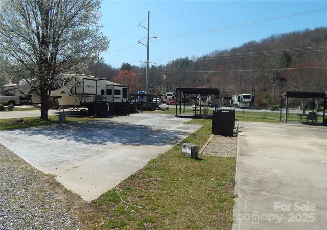 Homes for sale in Sylva, NC | 50 Timber Leaf Dr #8, Sylva, NC 28779 | MLS# 4240010