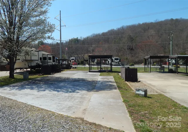 Homes for sale in Sylva, NC | 50 Timber Leaf Dr #8, Sylva, NC 28779 | MLS# 4240010