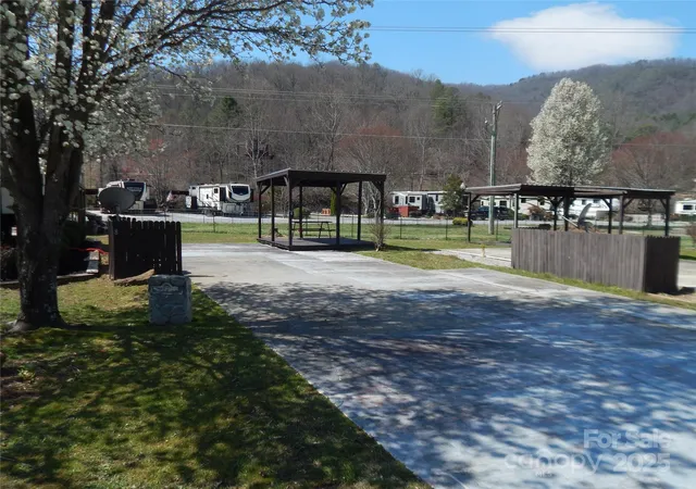 Homes for sale in Sylva, NC | 50 Timber Leaf Dr #8, Sylva, NC 28779 | MLS# 4240010
