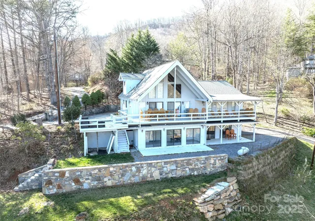 Photo 1 of Single family home for sale at 158 Blackberry Ln, Maggie Valley, NC 28751 | MLS# 4242897 | Listing updated on 2026-06-24