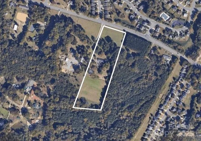 1st image of 1422 Sunset Rd, Charlotte, NC 28216 | MLS# 4243331