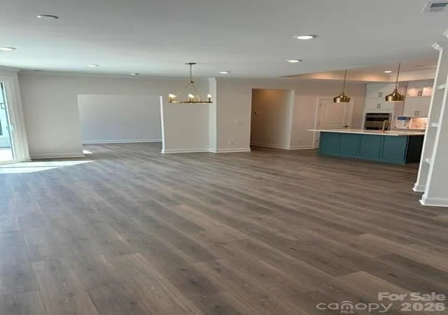 2nd image of 38 Five Creek Rd, Charlotte, NC 28213 | MLS# 4243569