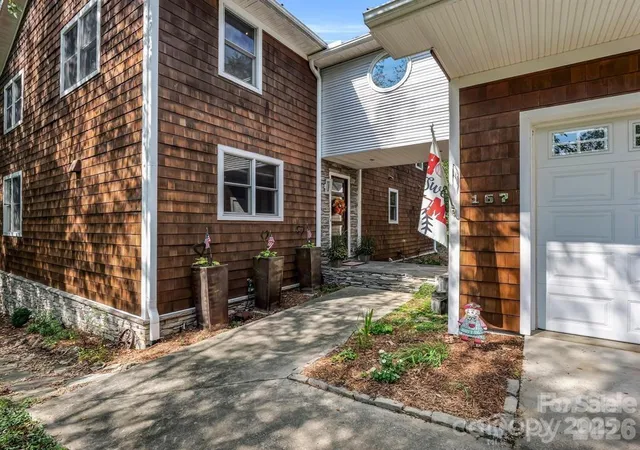Photo 3 of Single family home for sale at 167 Trails End, Lake Lure, NC 28746 | MLS# 4245504 | Listing updated on 2026-06-21