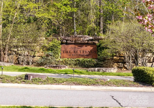 Homes for sale in Black Mountain, NC | 50 Settings Blvd, Black Mountain, NC 28711 | MLS# 4247202