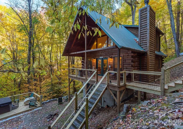Photo 1 of Single family home for sale at 100 Candlemaker Trl, Maggie Valley, NC 28751 | MLS# 4249616 | Listing updated on 2026-07-03