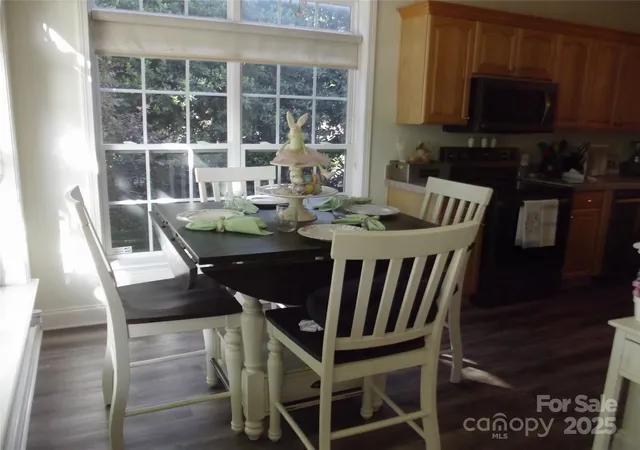 4th image of 1502 Mulberry Ridge Dr #1, Newton, NC 28658 | MLS# 4252057