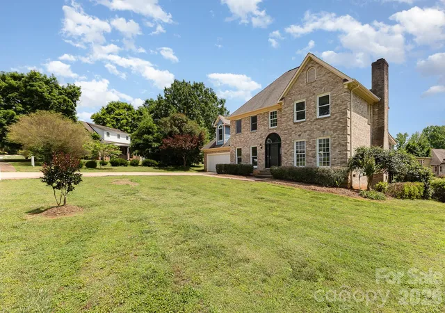 Photo 2 of Single family home for sale at 109 Arabian Ln, Salisbury, NC 28147 | MLS# 4252270 | Listing updated on 2026-10-06
