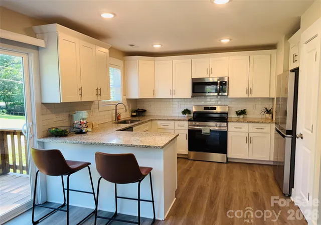 Photo 5 of Single family home for sale at 236 Elizabeth Ave, Forest City, NC 28043 | MLS# 4252313 | Listing updated on 2026-07-28