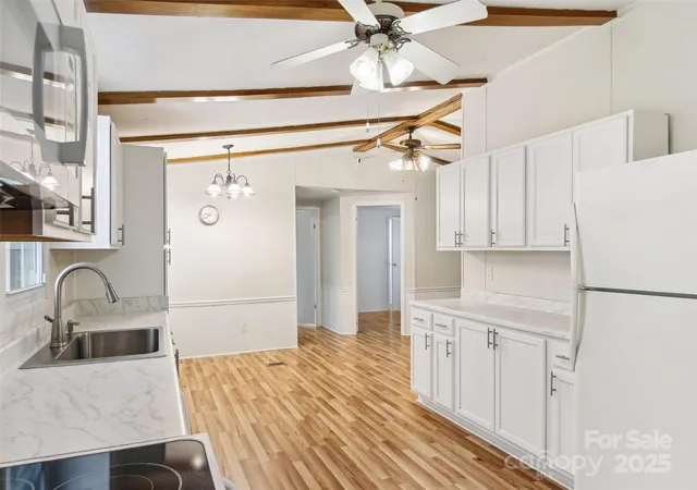 Photo 3 of Single family home for sale at 30 Griffin Ln, Candler, NC 28715 | MLS# 4253020 | Listing updated on 2026-04-15
