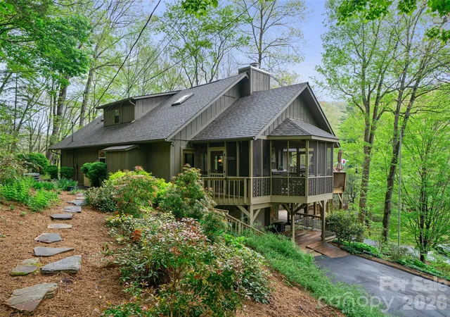 Homes for sale in Burnsville, NC | 86 Laurel Dr, Burnsville, NC 28714 | MLS# 4253522