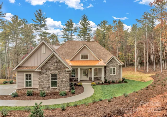 Photo 1 of Single family home for sale at 844 Settlers Trl, Mars Hill, NC 28754 | MLS# 4253939 | Listing updated on 2026-06-24