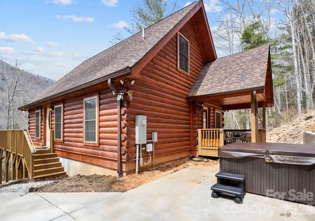 3rd image of 19 Frontier Ct, Asheville, NC 28805 | MLS# 4254275