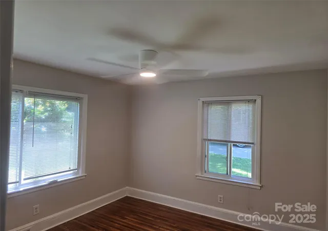 4th image of 1733 Merry Oaks Rd, Charlotte, NC 28205 | MLS# 4254435